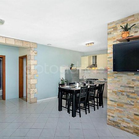 Holiday Home Darius With Hot Tub Μακάρσκα Εξωτερικό φωτογραφία