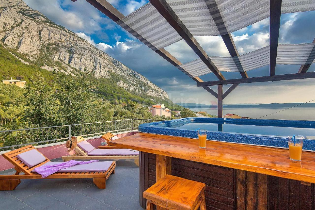 Holiday Home Darius With Hot Tub Μακάρσκα Εξωτερικό φωτογραφία