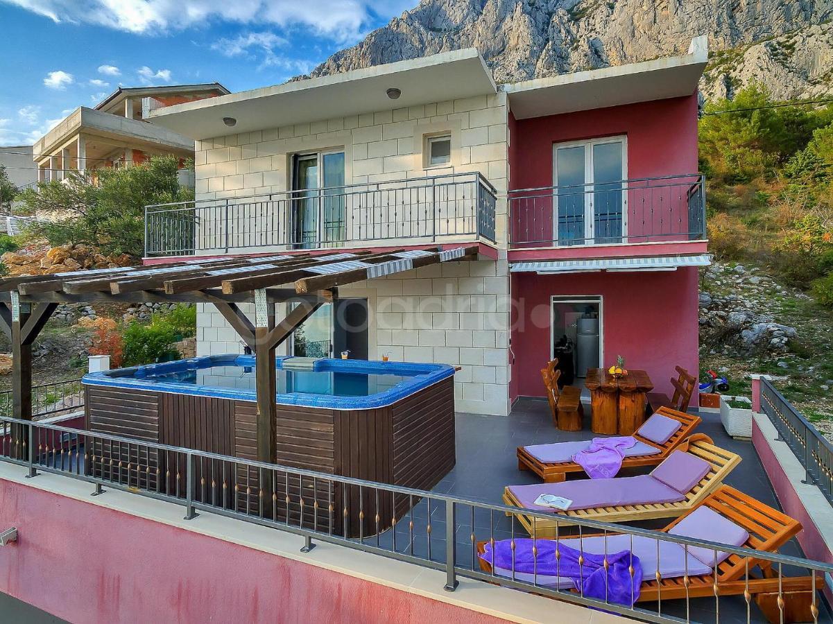 Holiday Home Darius With Hot Tub Μακάρσκα Εξωτερικό φωτογραφία